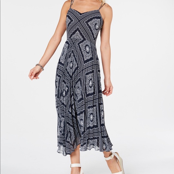 tommy hilfiger handkerchief